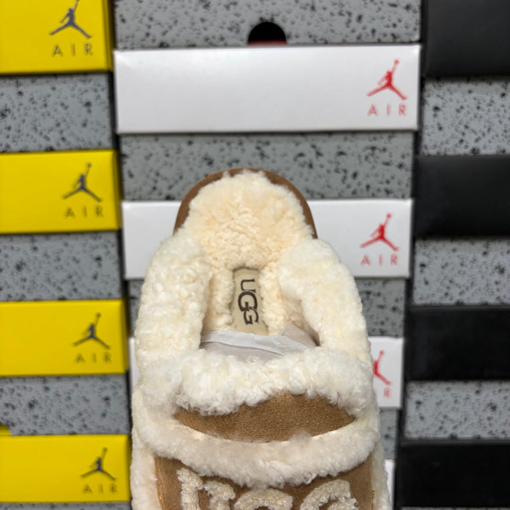 UGG Scufette Women's Shearling Platform Slide – Suede Slipper with Fluffy Shearling Strap, Shearling-Lined Footbed & Chunky Serrated Platform Sole in Chestnut