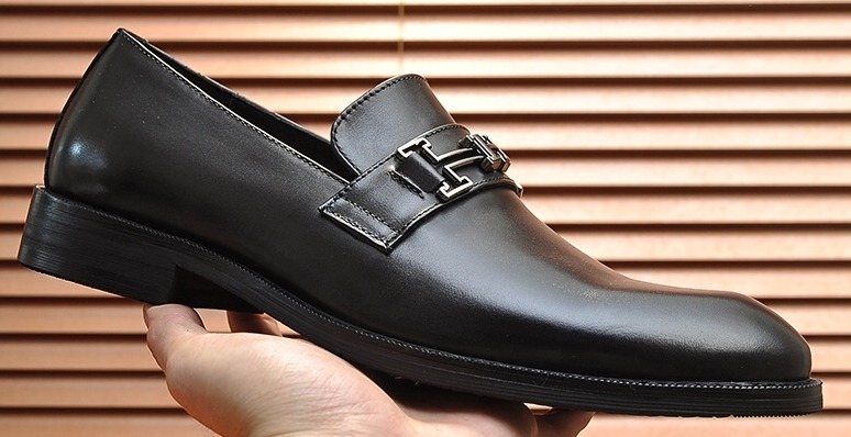 Hermès Men's H-Hardware Leather Loafers